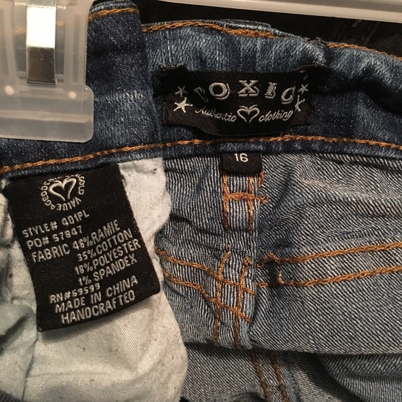 TOXIC distressed jeans BNWT - Picture 2 of 6